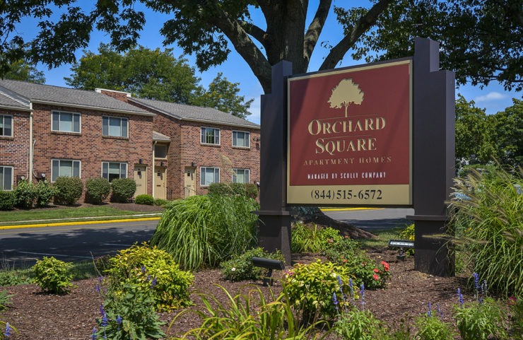 Red Orchard Square Sign 