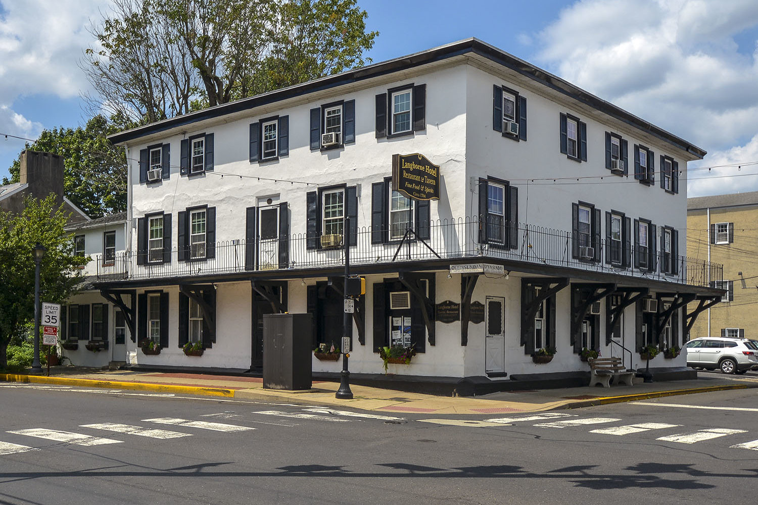 nearby langhorne hotel 