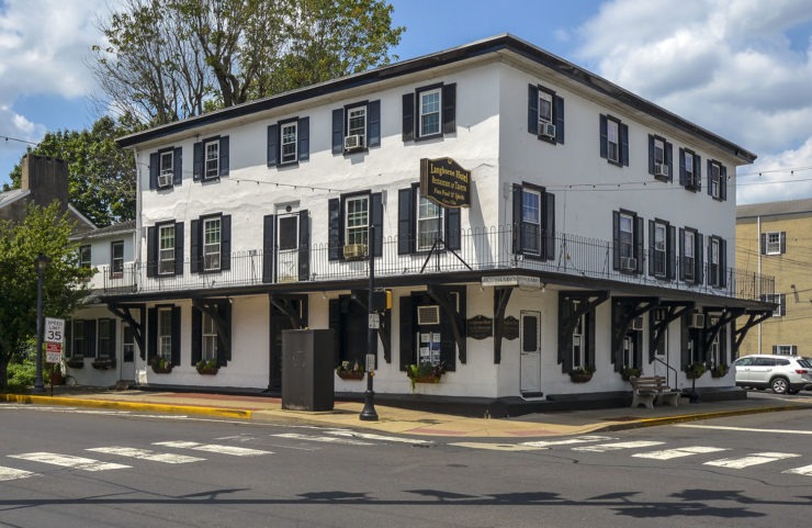 nearby langhorne hotel 