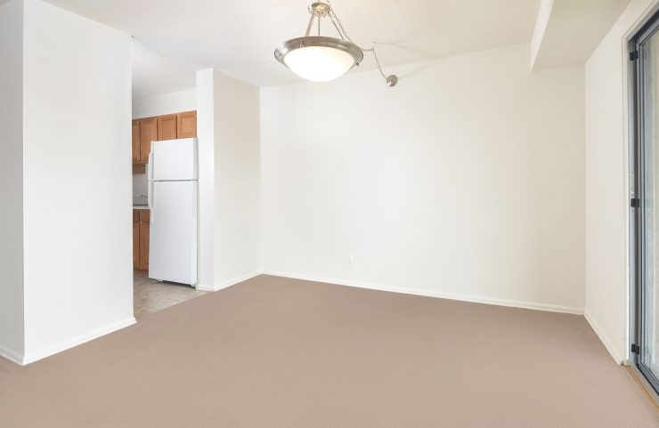 seperate dining area off of the kithcen 