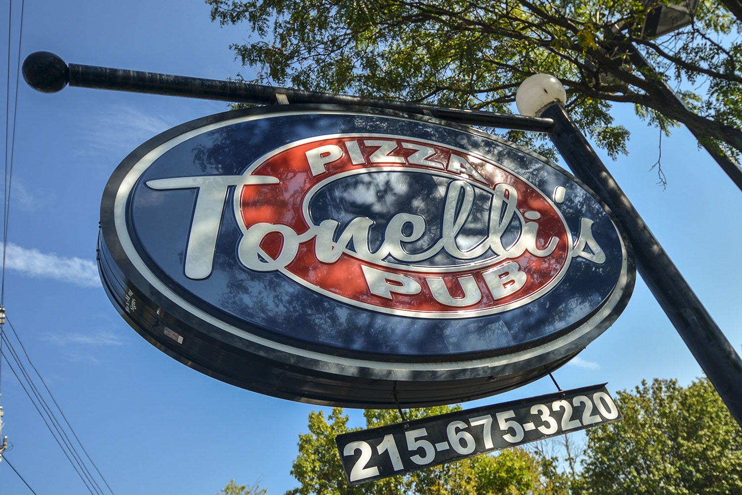 Nearby Pizza Place: Tonelli's Pizza Pub