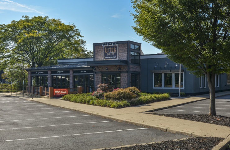 Nearby Restaurant: Brick House Tavern & Tap