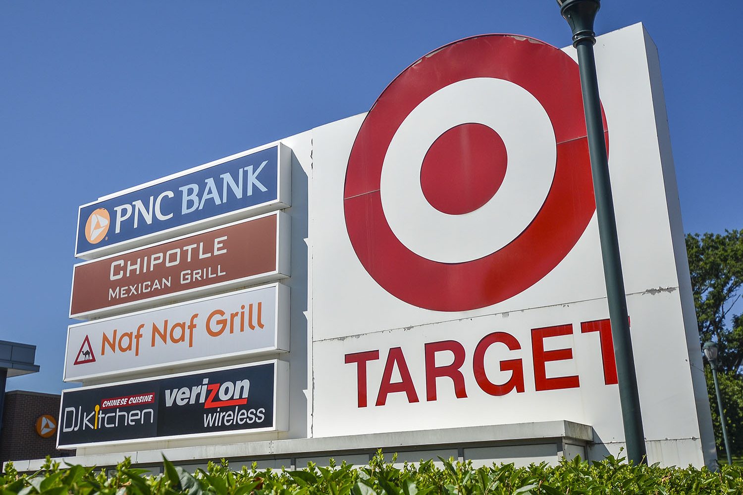 Nearby: Shopping Center with Target, PNC Bank, chipotle, naf naf grill and verizon