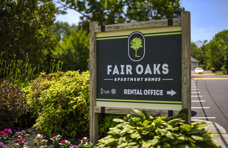 Fair Oaks signage