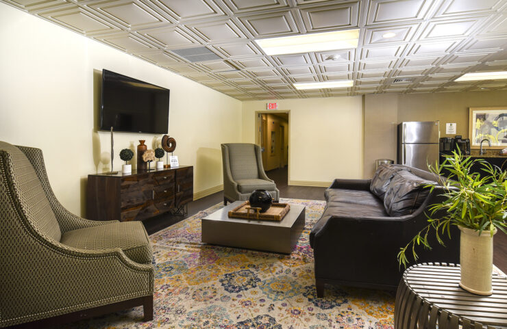 resident lounge with a variety of comfortable chairs