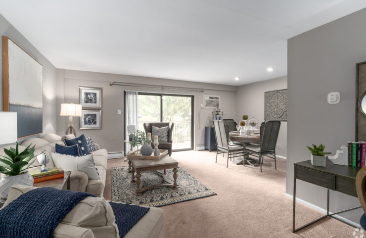 living room with sliding doors to patio or balcony