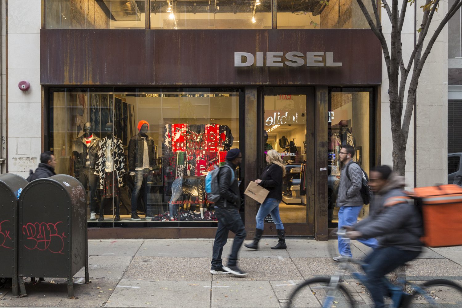 walkable to diesel fashion