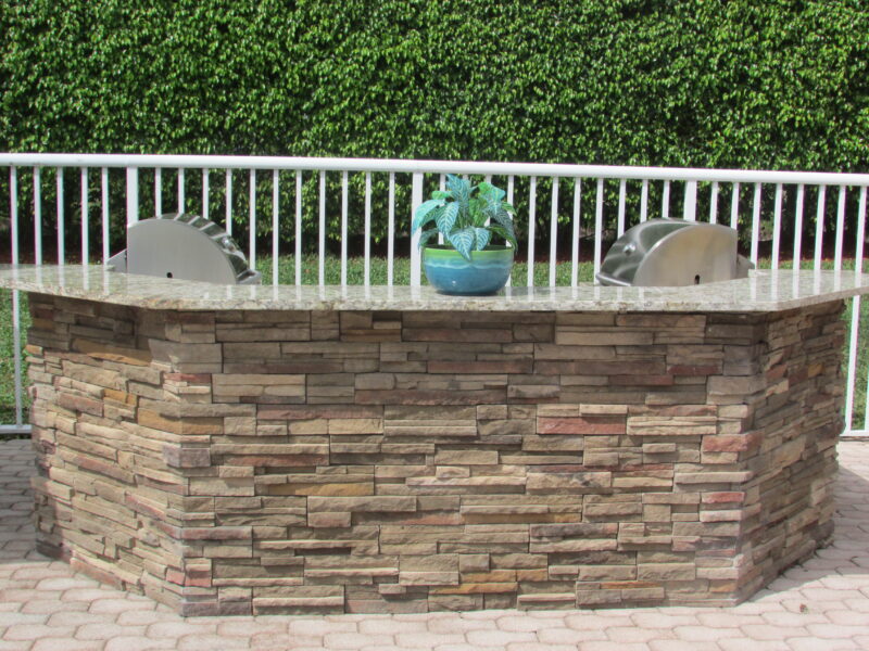 Outdoor Kitchen