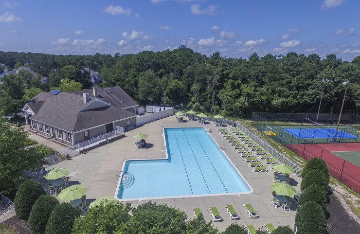 aerial view of the pool and clubhouse 