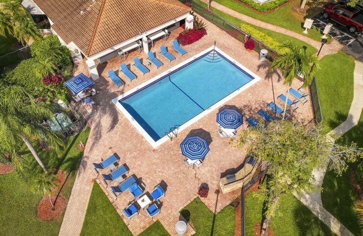 boca raton apartments - outdoor pool