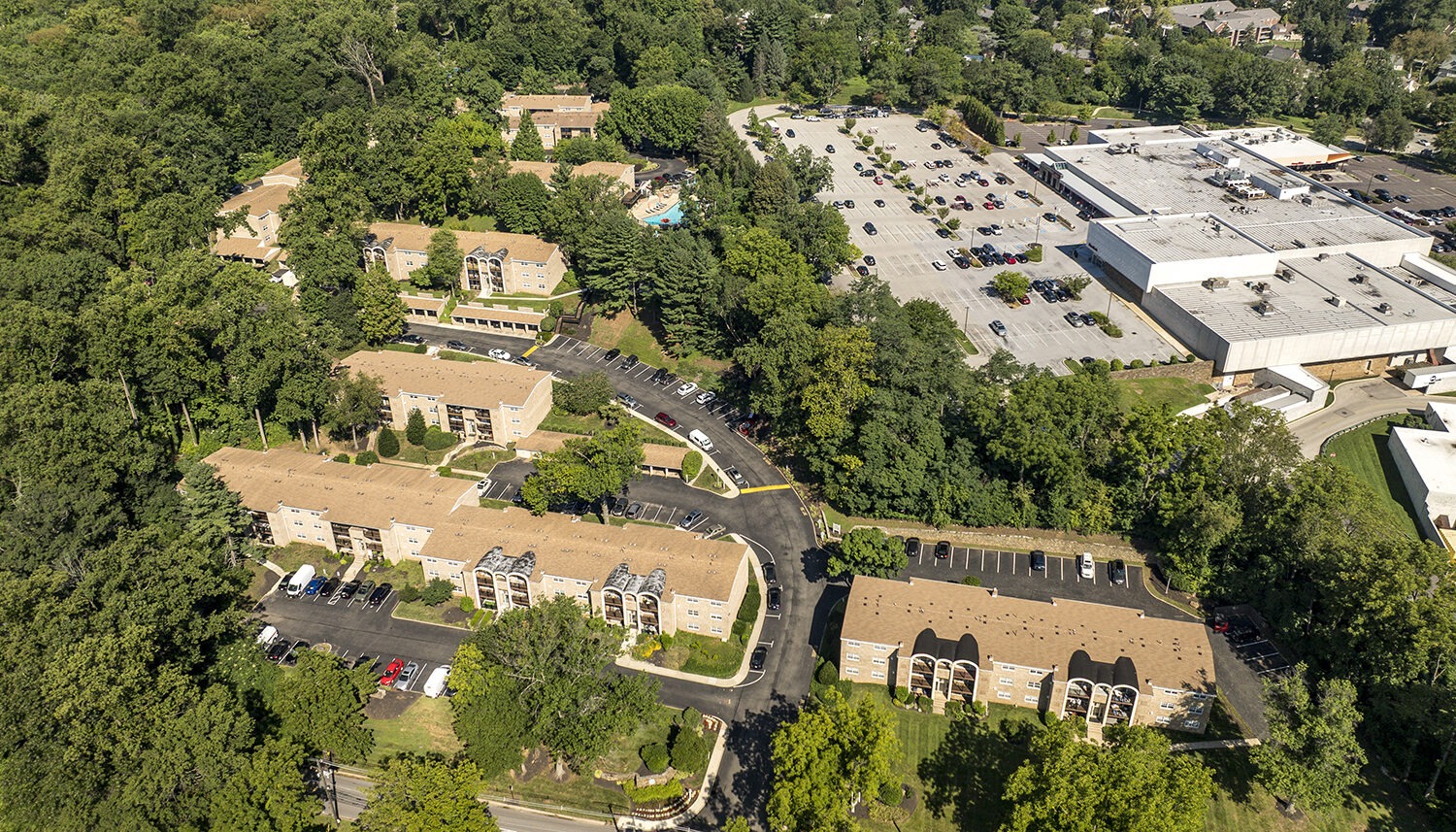 aerial view of radnor crossing