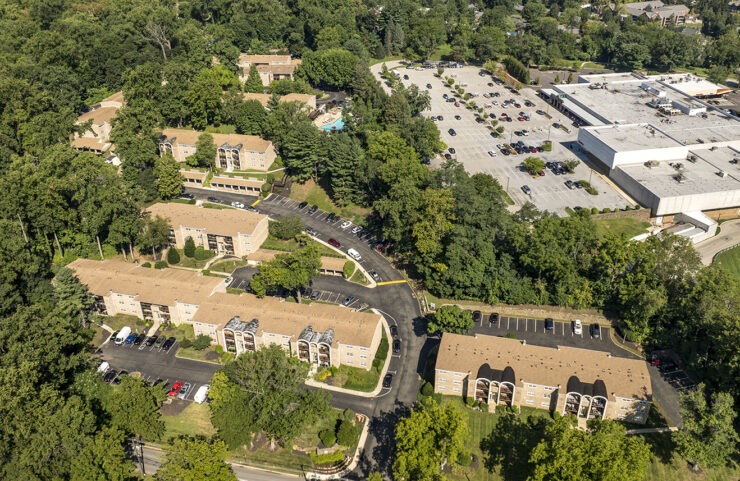 aerial view of radnor crossing