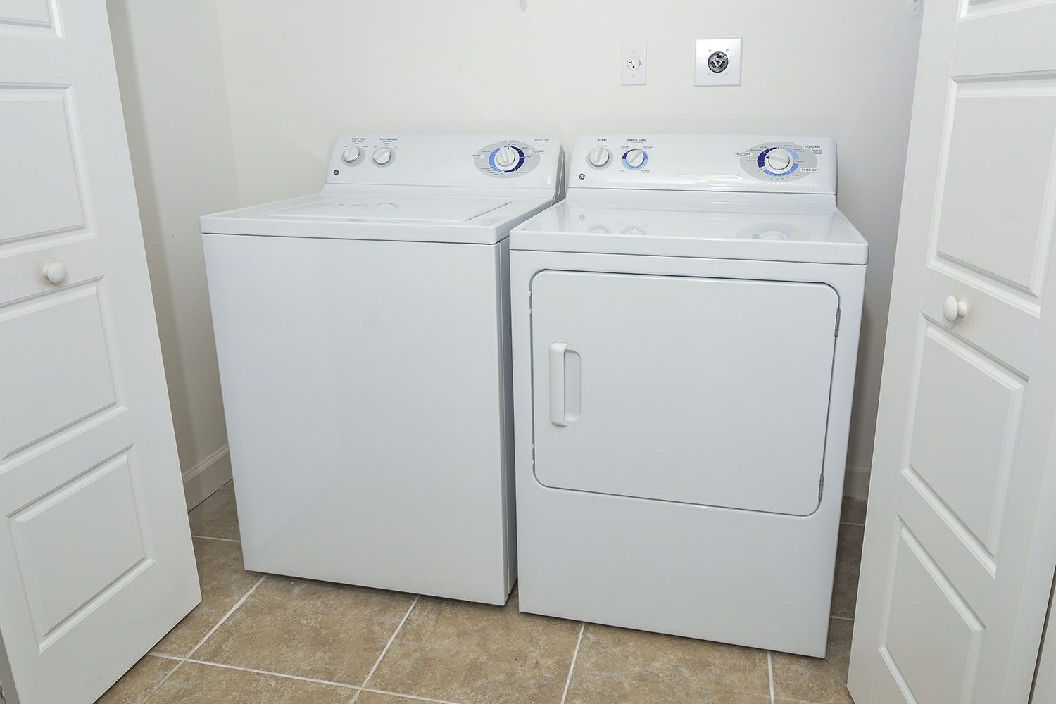full size washer and dryer 