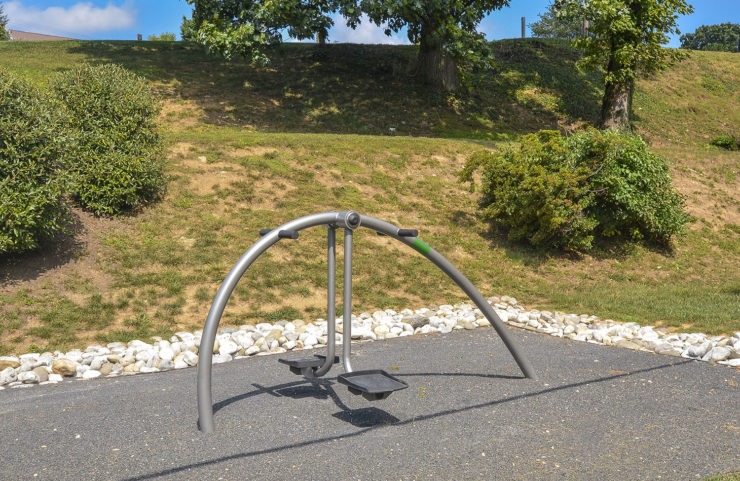 outdoor fitness trail 