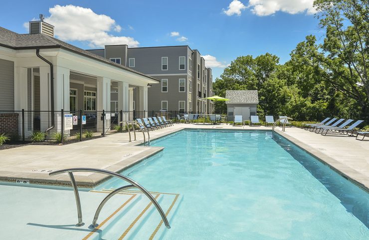 outdoor pool - phoenixville apartment homes
