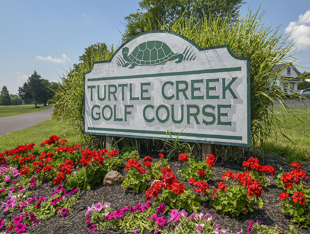 Nearby: Turtle Creek Golf Course signage 