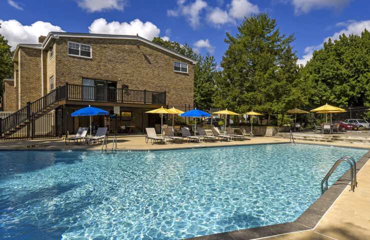 Pool With Patio Furniture