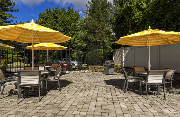 Pool With Patio Furniture