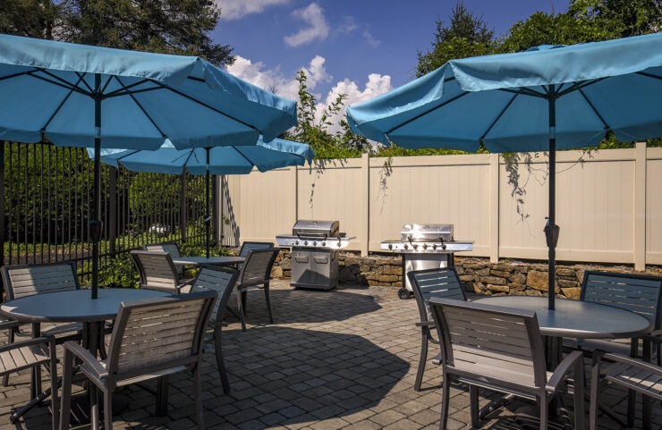 Pool With Patio Furniture