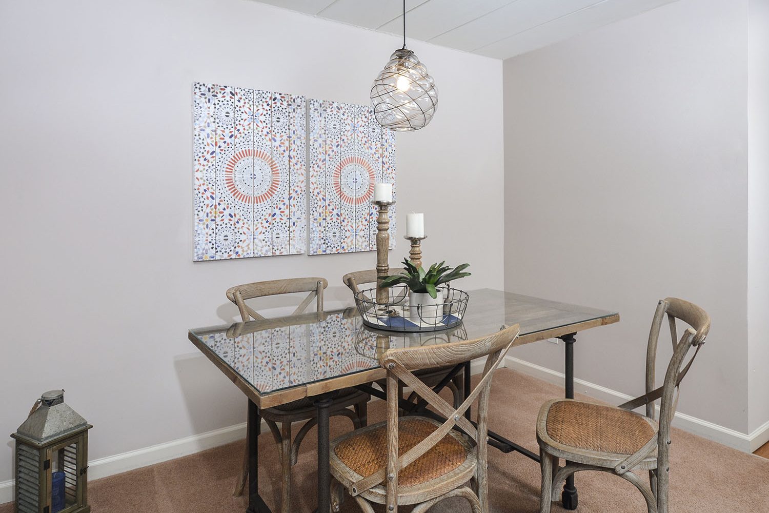 dining room with table and 4 chairs