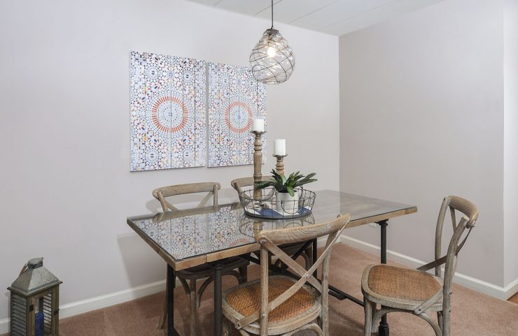 dining room with table and 4 chairs