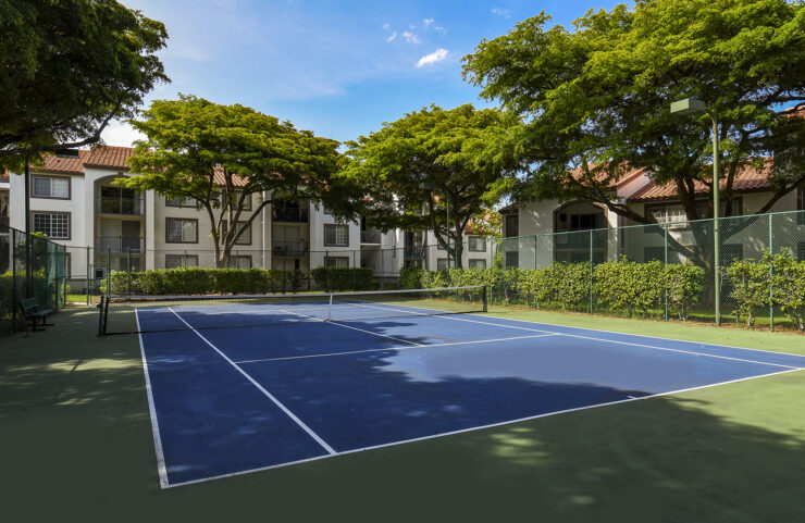 shaded tennis court 