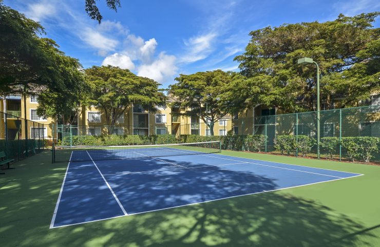 shaded tennis court 