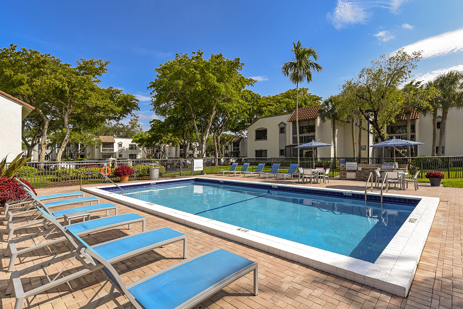 heated pool in boca raton, fl