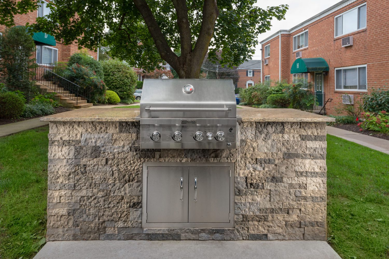 outdoor stainless steel grill
