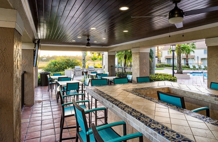 patio with bar area 