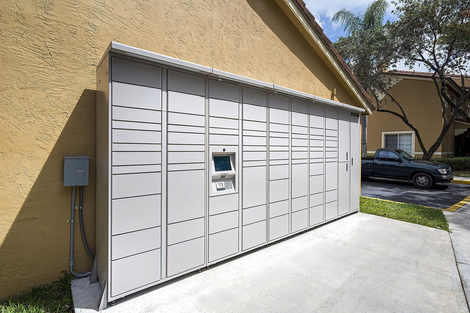 delivery package lockers