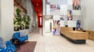 Lobby & Front Desk Area With Concierge