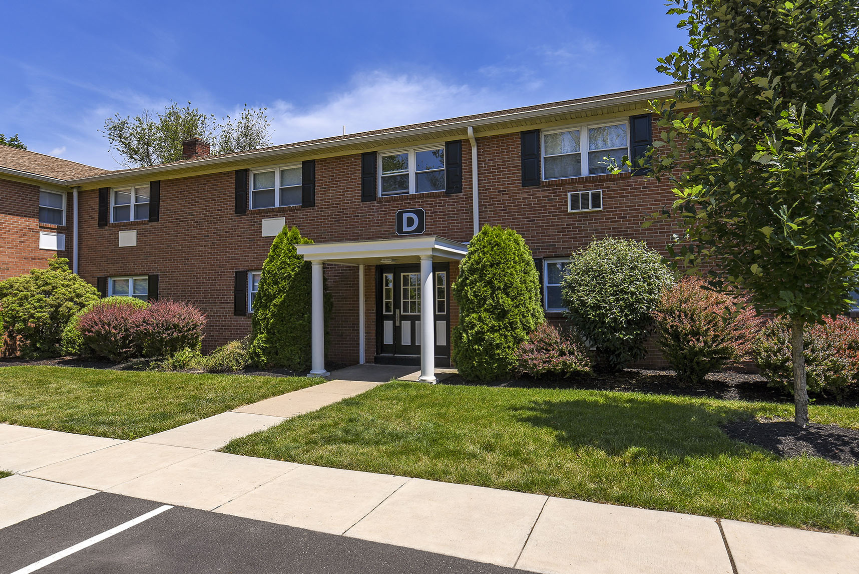 Apartment – 2929 Blair Mill Road