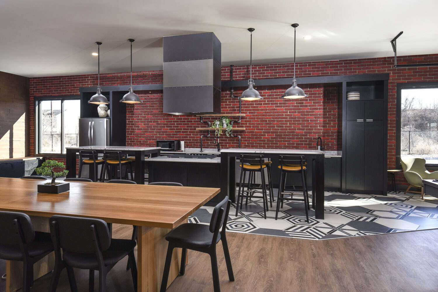  Great Room Demonstration Kitchen with Seating