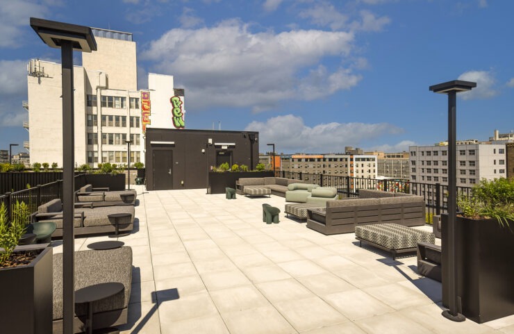 Roof deck with comfortable seating