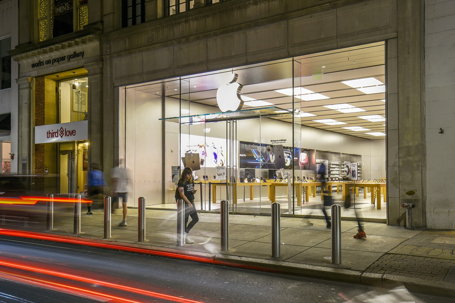 center city apartments near shopping